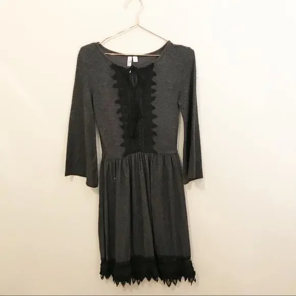 Francesca’s Alya boho long sleeve dress with tassel and crochet lace trim - Picture 8 of 9